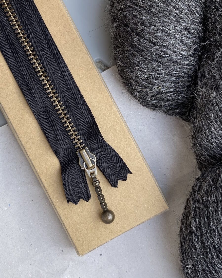 28 cm Zip for Large Florence Bag by Petite Knit