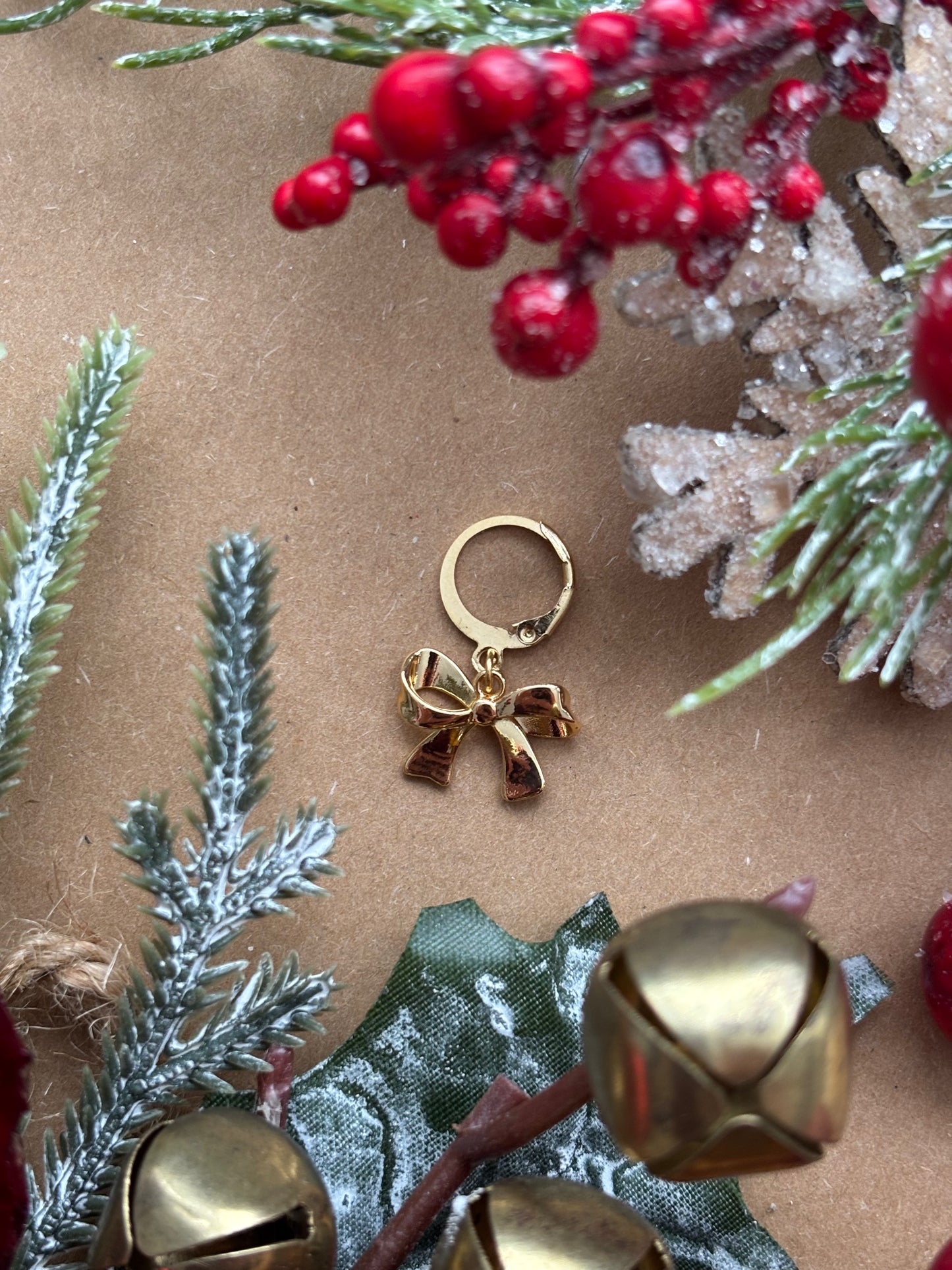 Golden bow stitch marker/ progress keeper